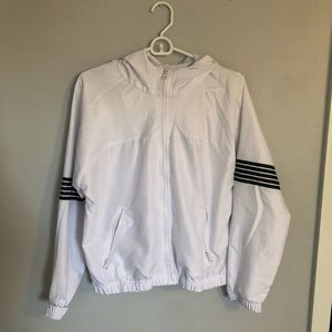 🍒 3 for $12 F21 White Windbreaker with Hoodie